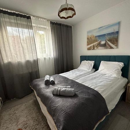 Tradycyjne Mieszkanie Przy Parku Norweskim Jelenia Gora Exterior photo