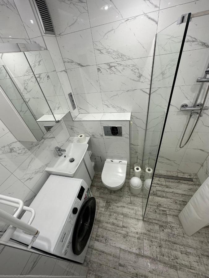 Tradycyjne Mieszkanie Przy Parku Norweskim Jelenia Gora Exterior photo